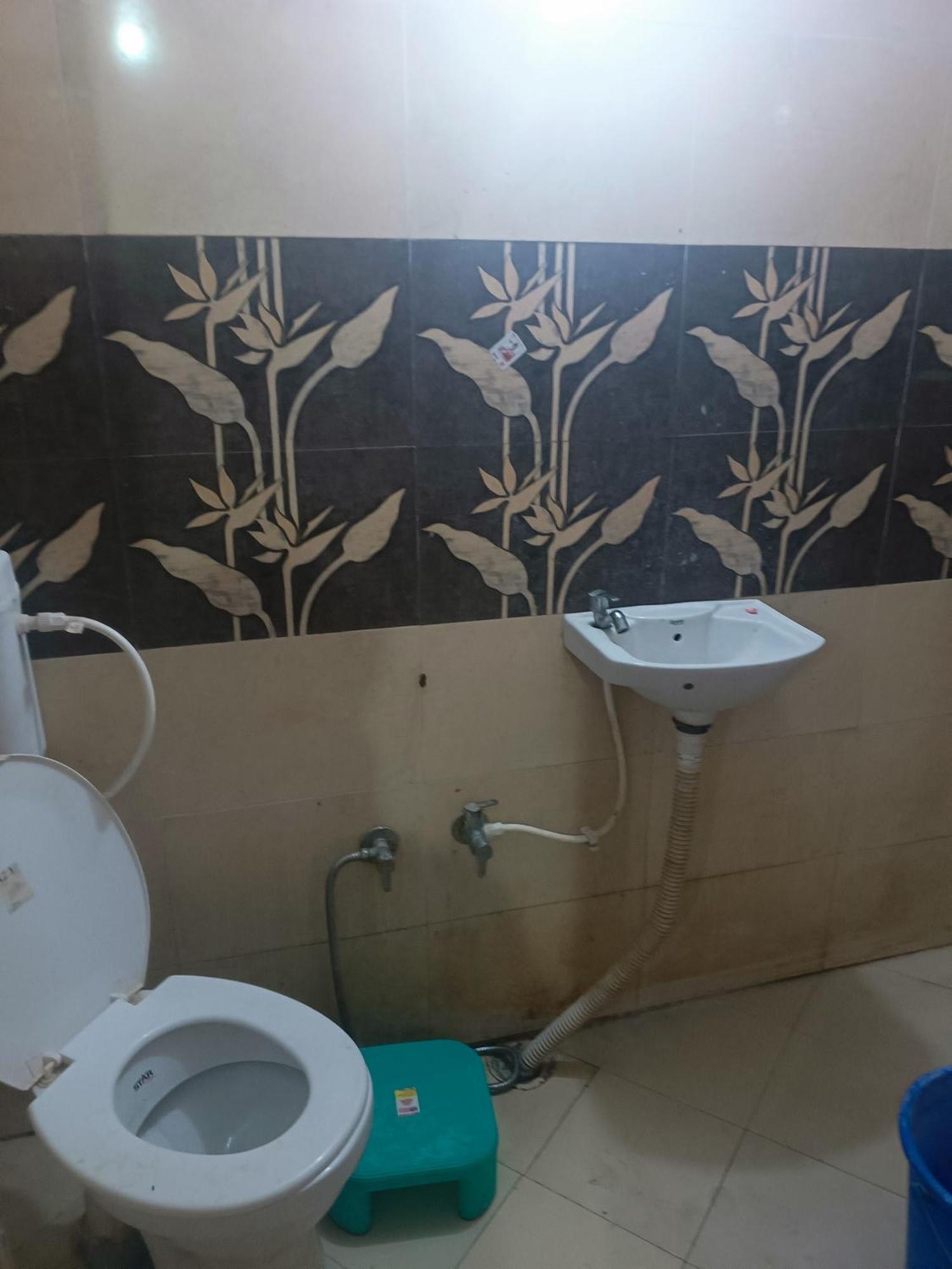 La Ayodhya Residency Hotel Kültér fotó