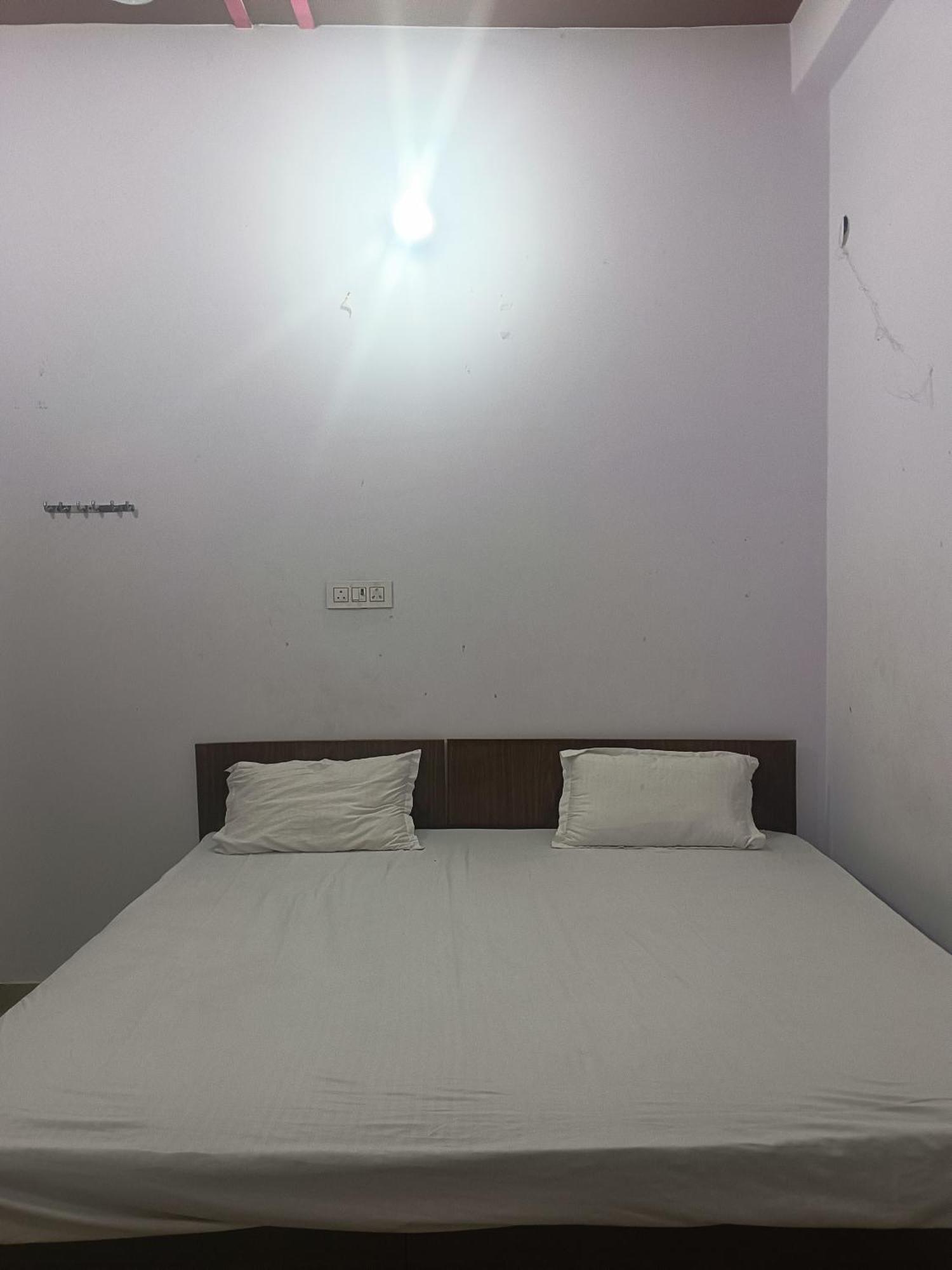 La Ayodhya Residency Hotel Kültér fotó