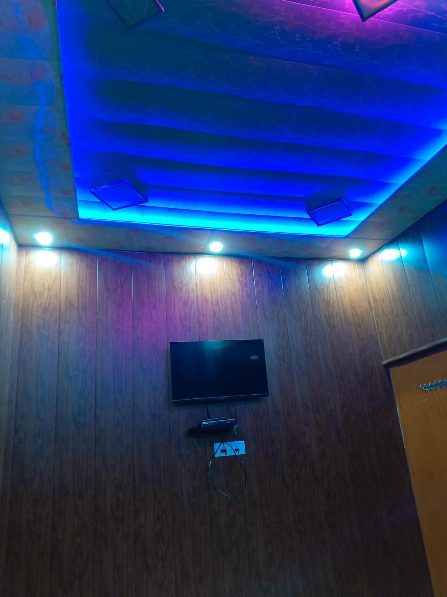 La Ayodhya Residency Hotel Kültér fotó